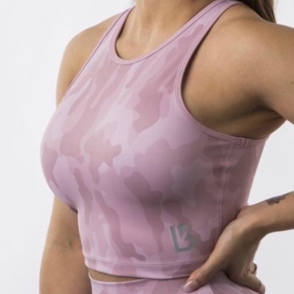 BNWT Buffbunny Aurora White Camo Crop Top - Picture 6 of 6